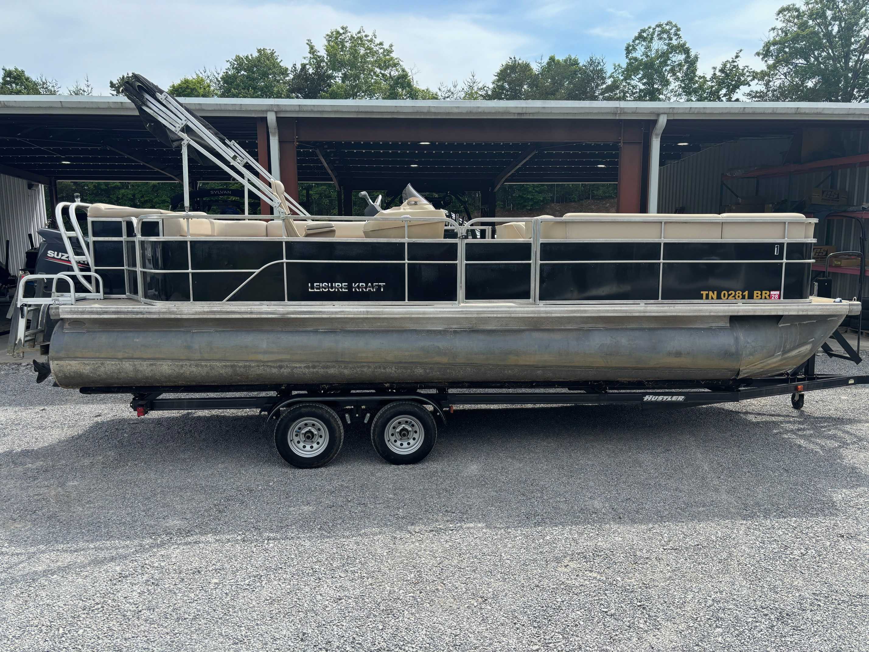 2017 Leisure Kraft 2425CX - Image 1