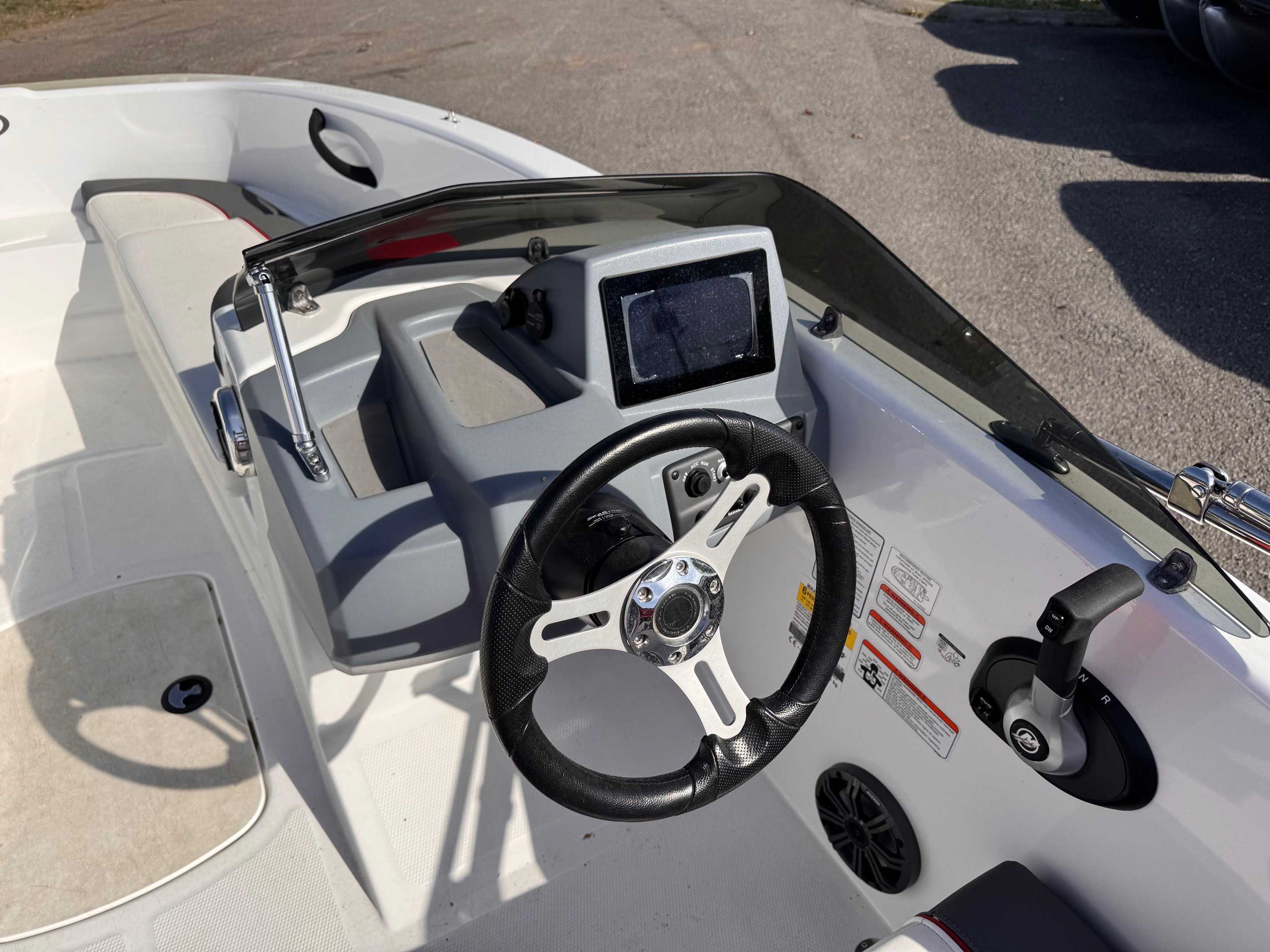 2023 Tahoe T16 - Image 8