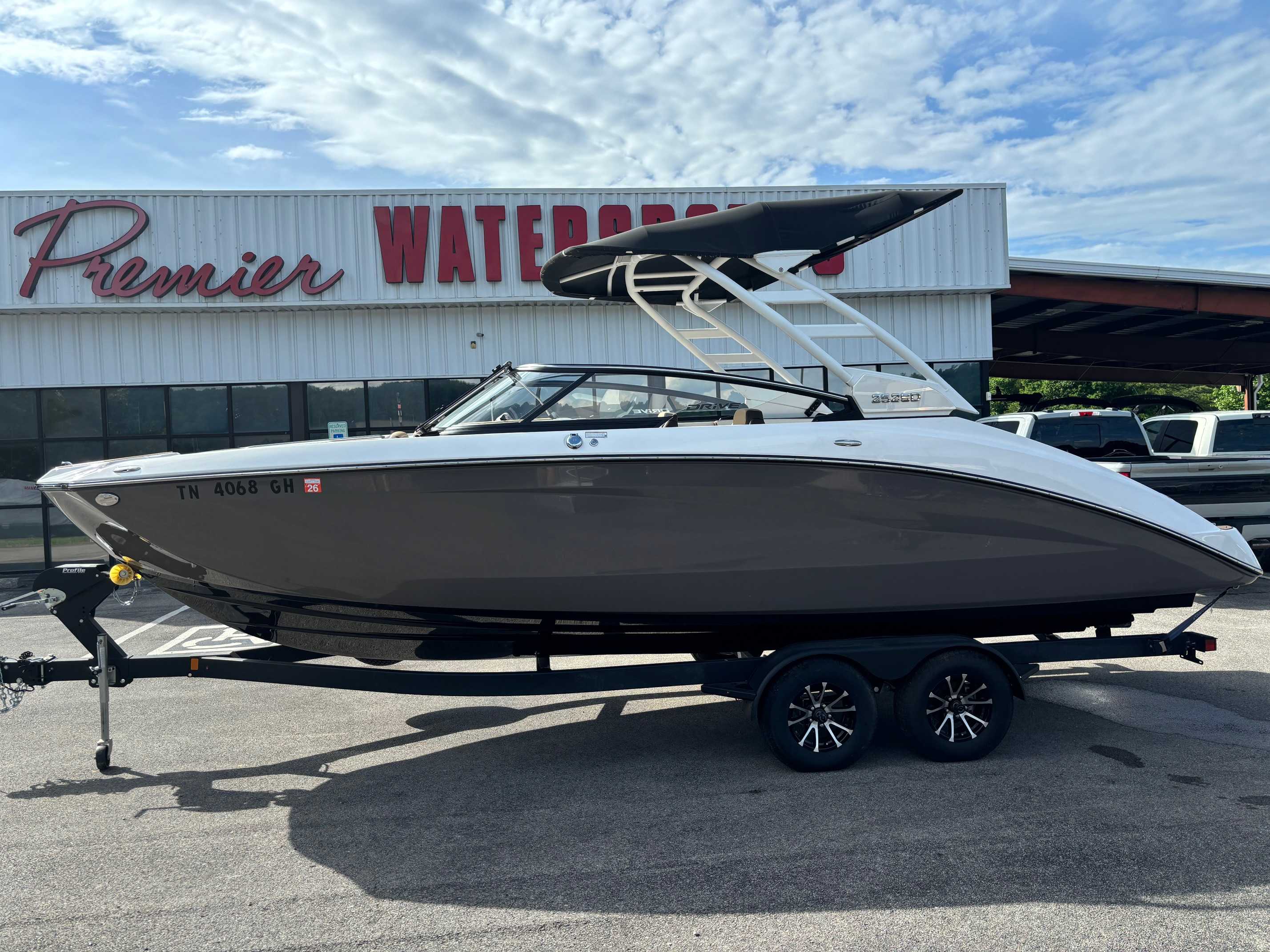 2023 Yamaha 252 SD - Image 1