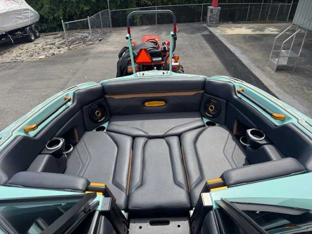 2024 Supra SE550 - Image 2