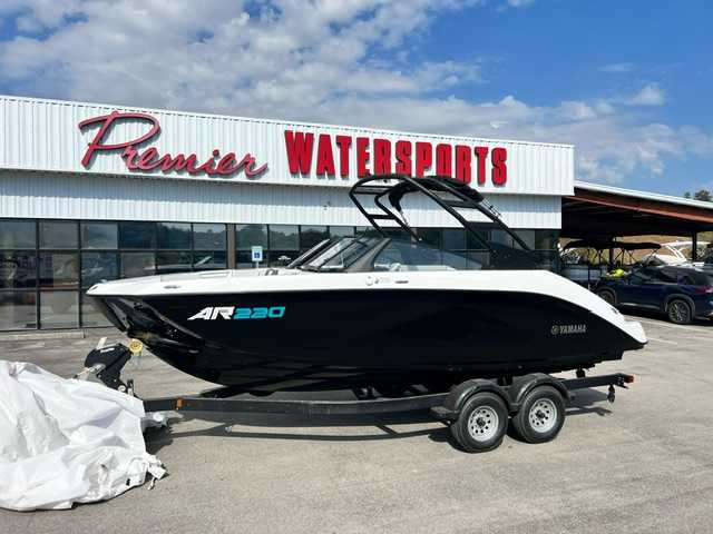 2025 Yamaha AR220 - Image 1