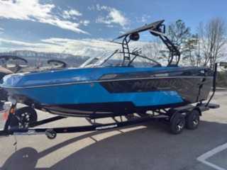 2026 Moomba Max - Image 3