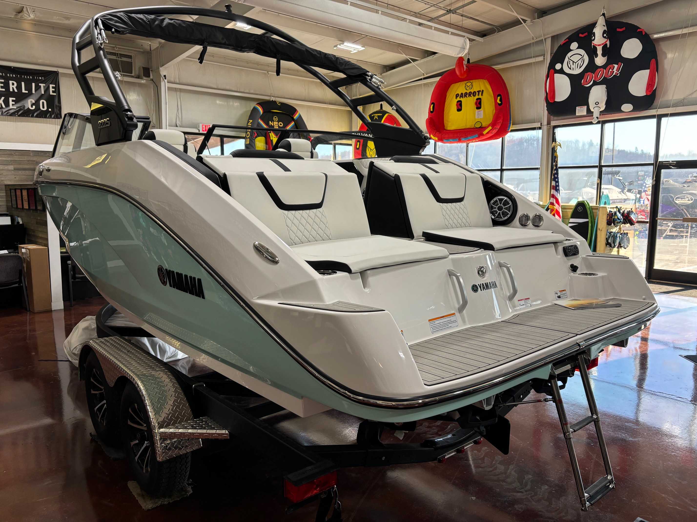 2026 Yamaha 222 S - Image 11