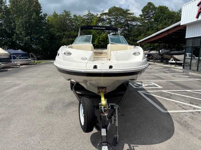 Chaparral 254 Sunesta