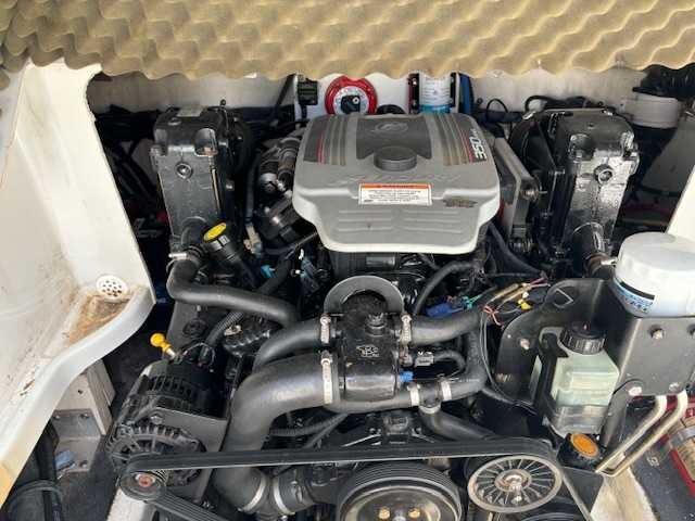 Crownline 262EX