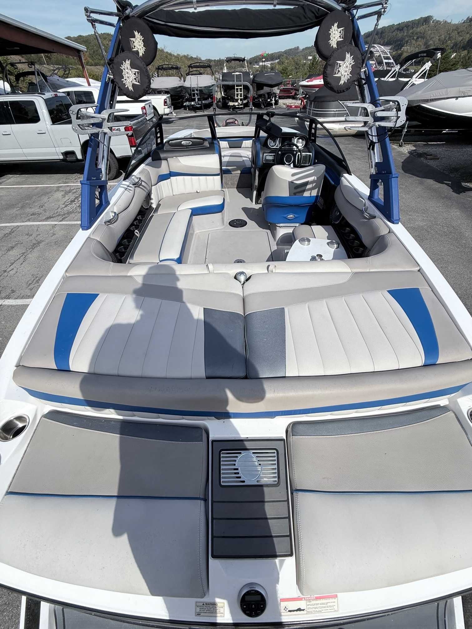 Malibu 22 MXZ
