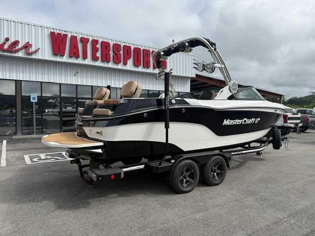 MasterCraft XT23 Premium Advance