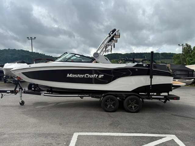 MasterCraft XT23 Premium Advance