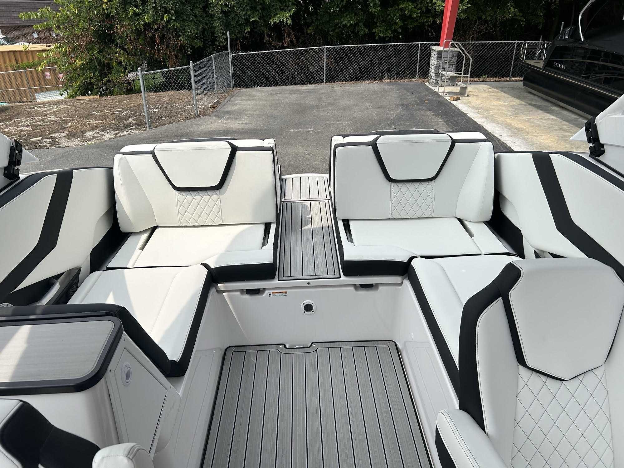 Yamaha Boats 252 SD