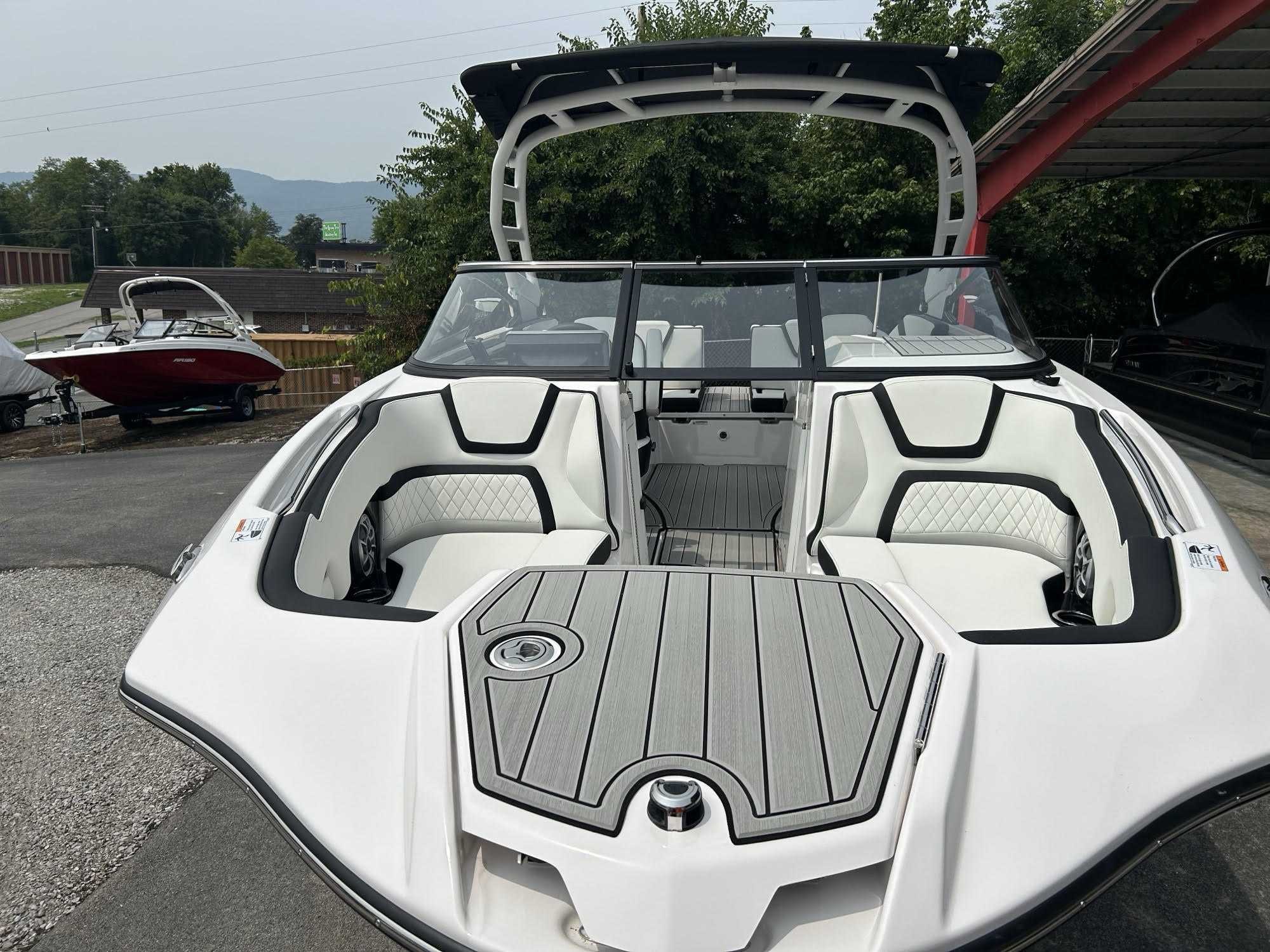 Yamaha Boats 252 SD