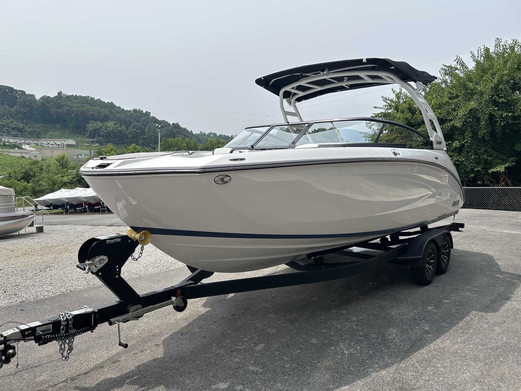 Yamaha Boats 252 SD Below Cost!