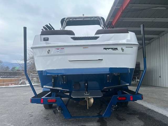Moomba Max