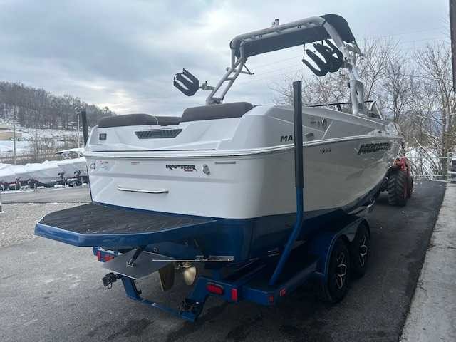 Moomba Max