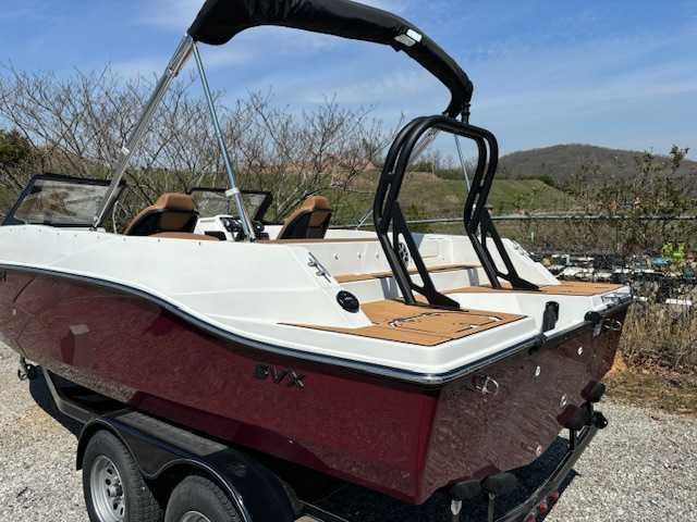 Starcraft SVX 210