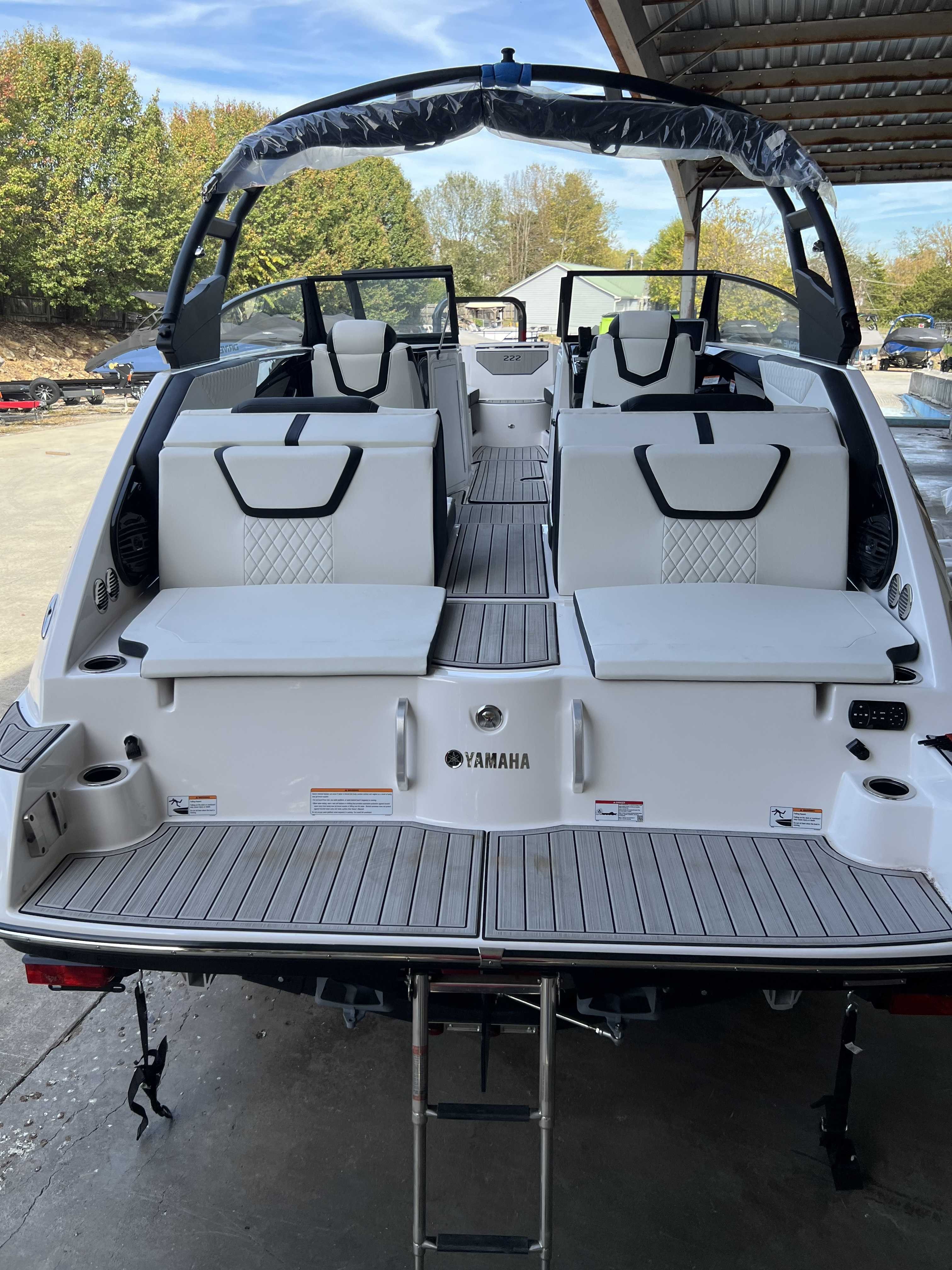 Yamaha Boats 222 SD