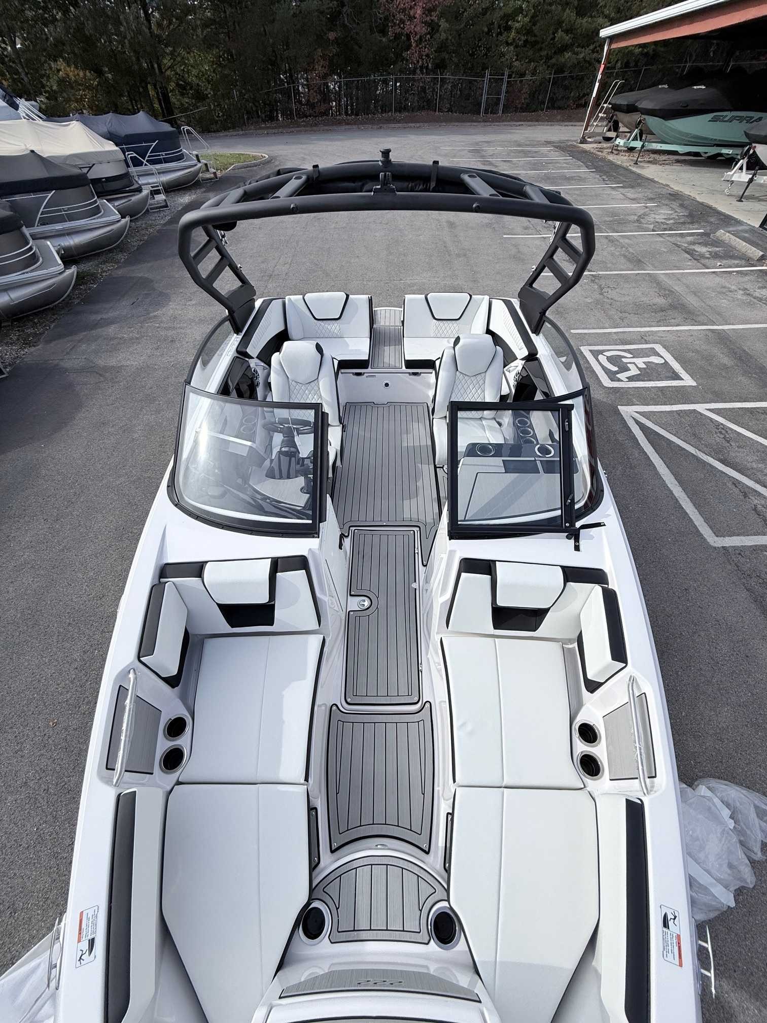 Yamaha Boats 222 SE