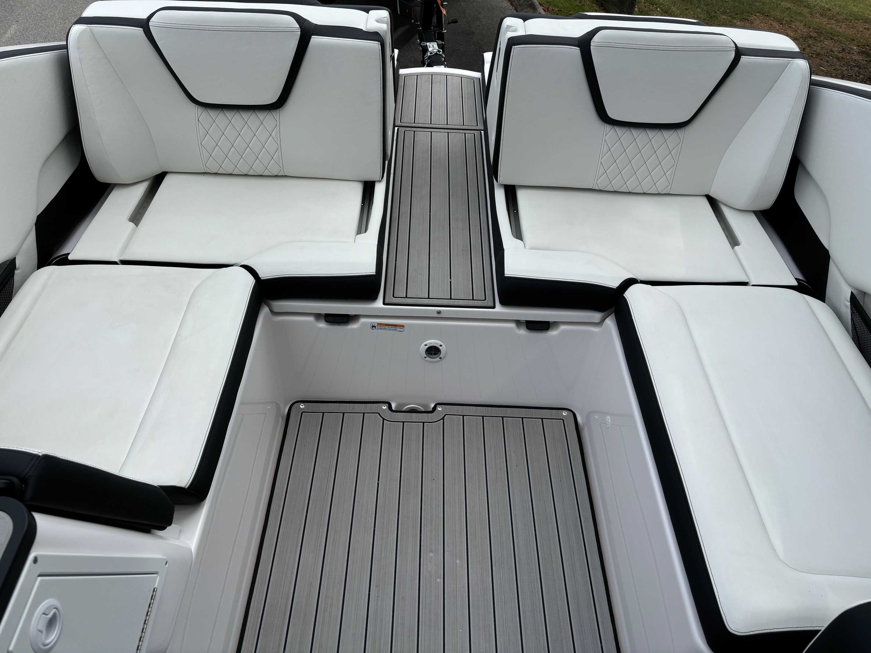 Yamaha Boats 252 SE
