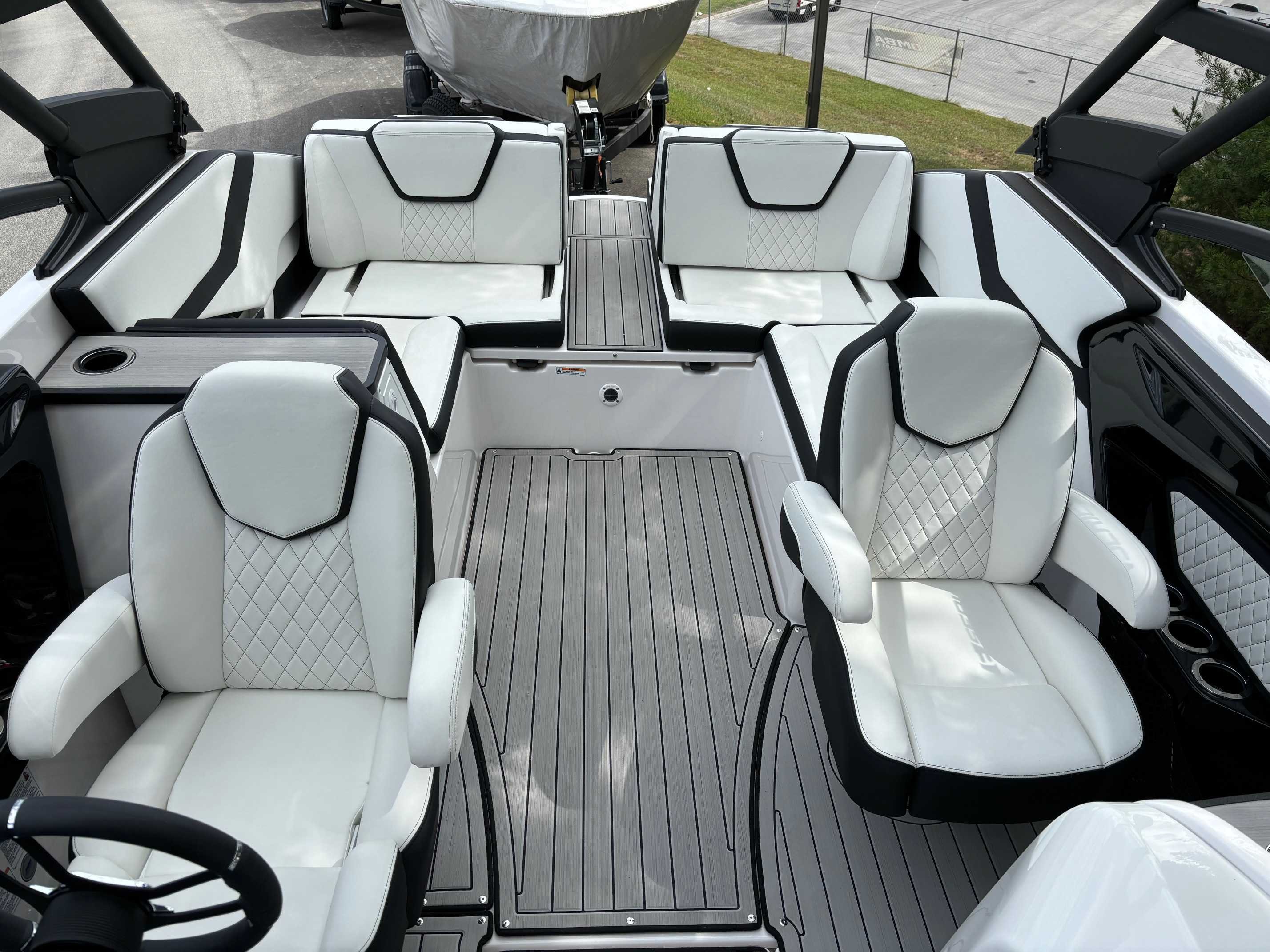 Yamaha Boats 252 SE