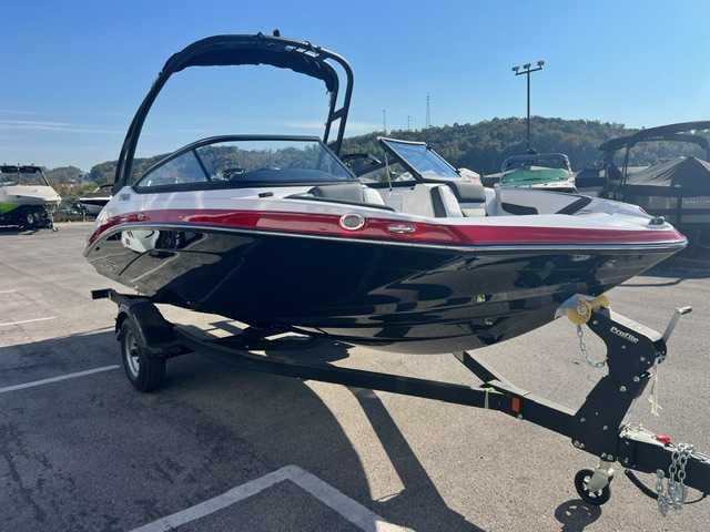 Yamaha Boats AR195