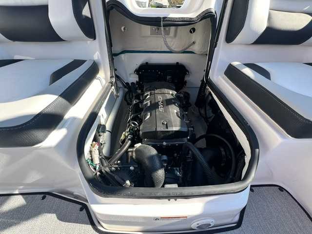 Yamaha Boats AR195