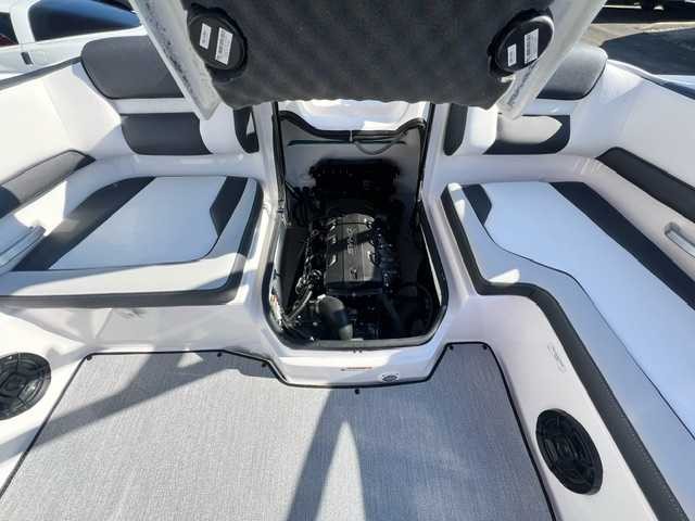 Yamaha Boats AR195