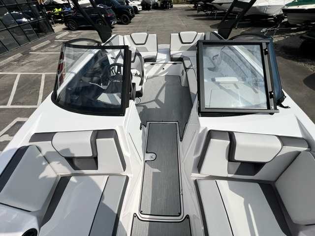 Yamaha Boats AR220