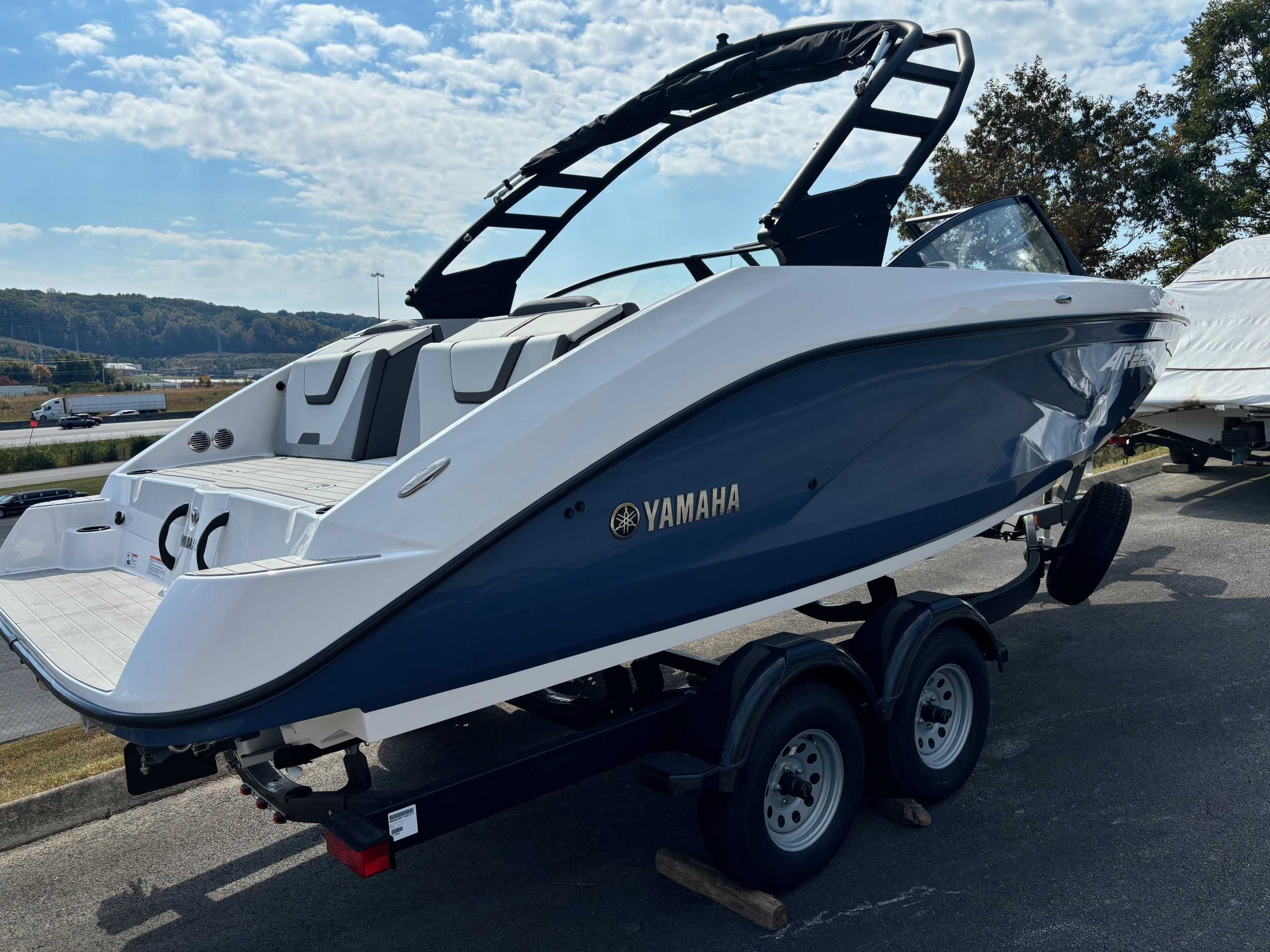Yamaha Boats AR220