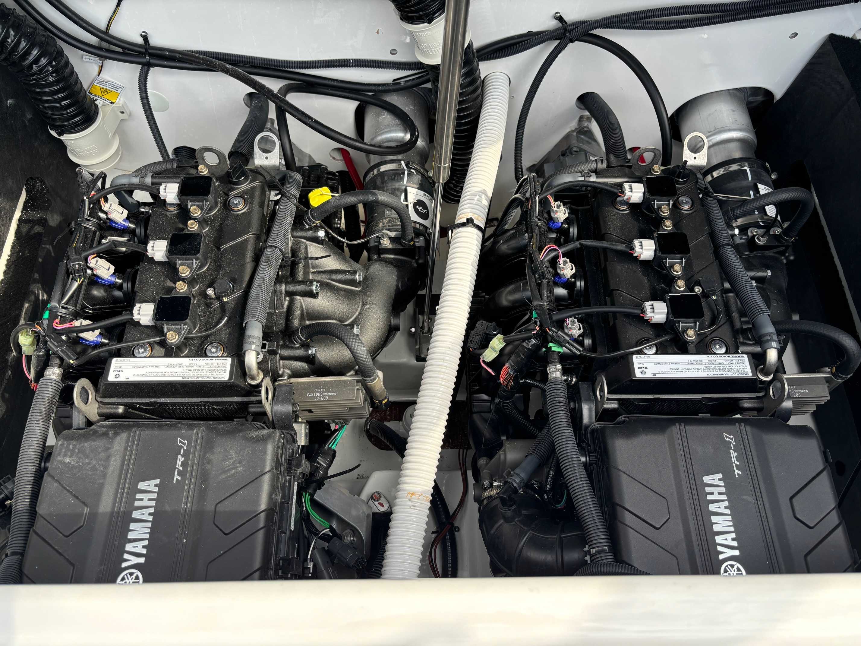 Yamaha Boats AR220