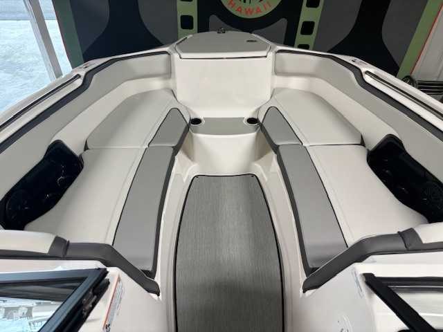 Yamaha Boats AR250