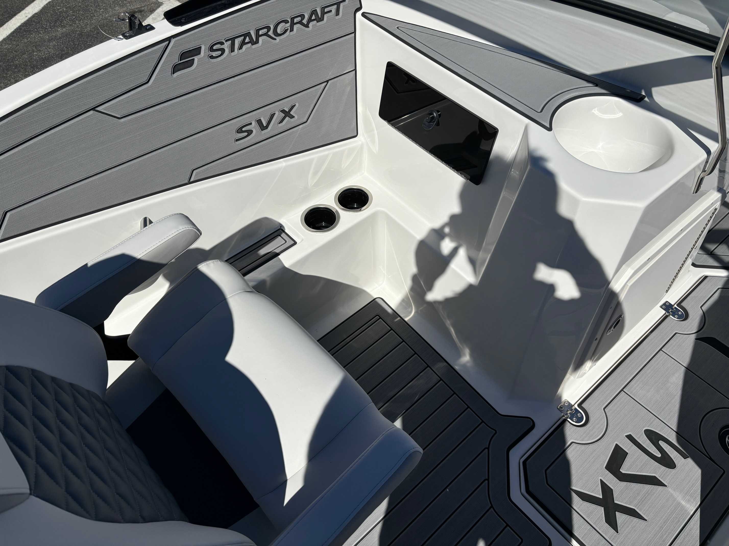 Starcraft SVX 210