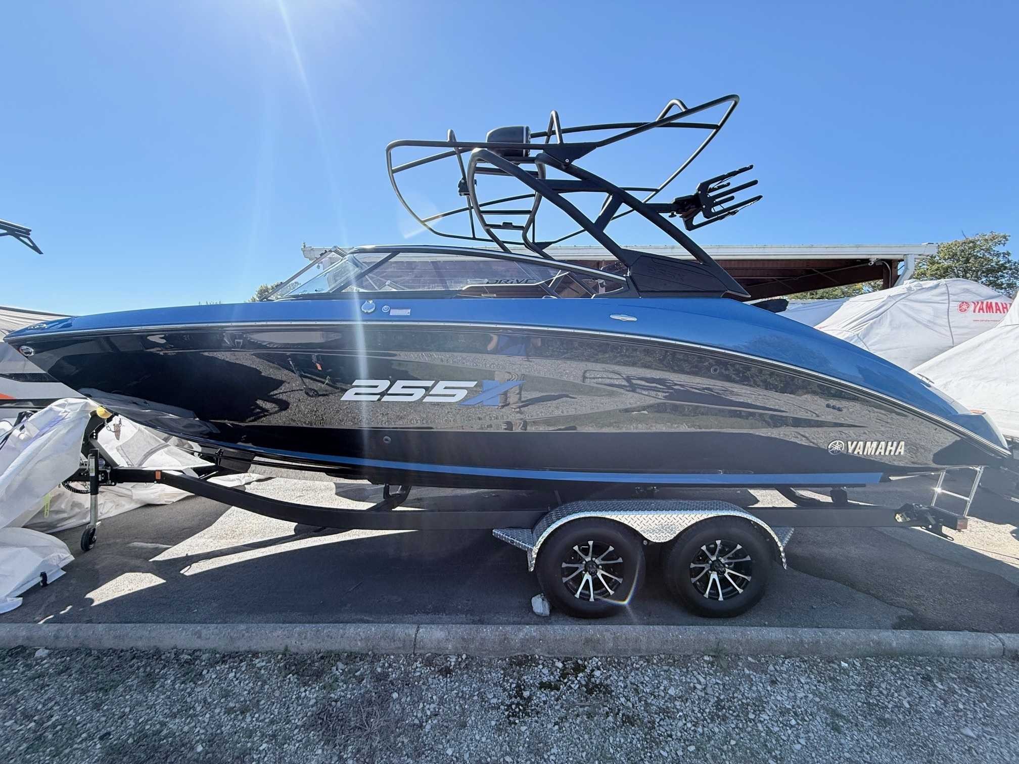 Yamaha Boats 255XD