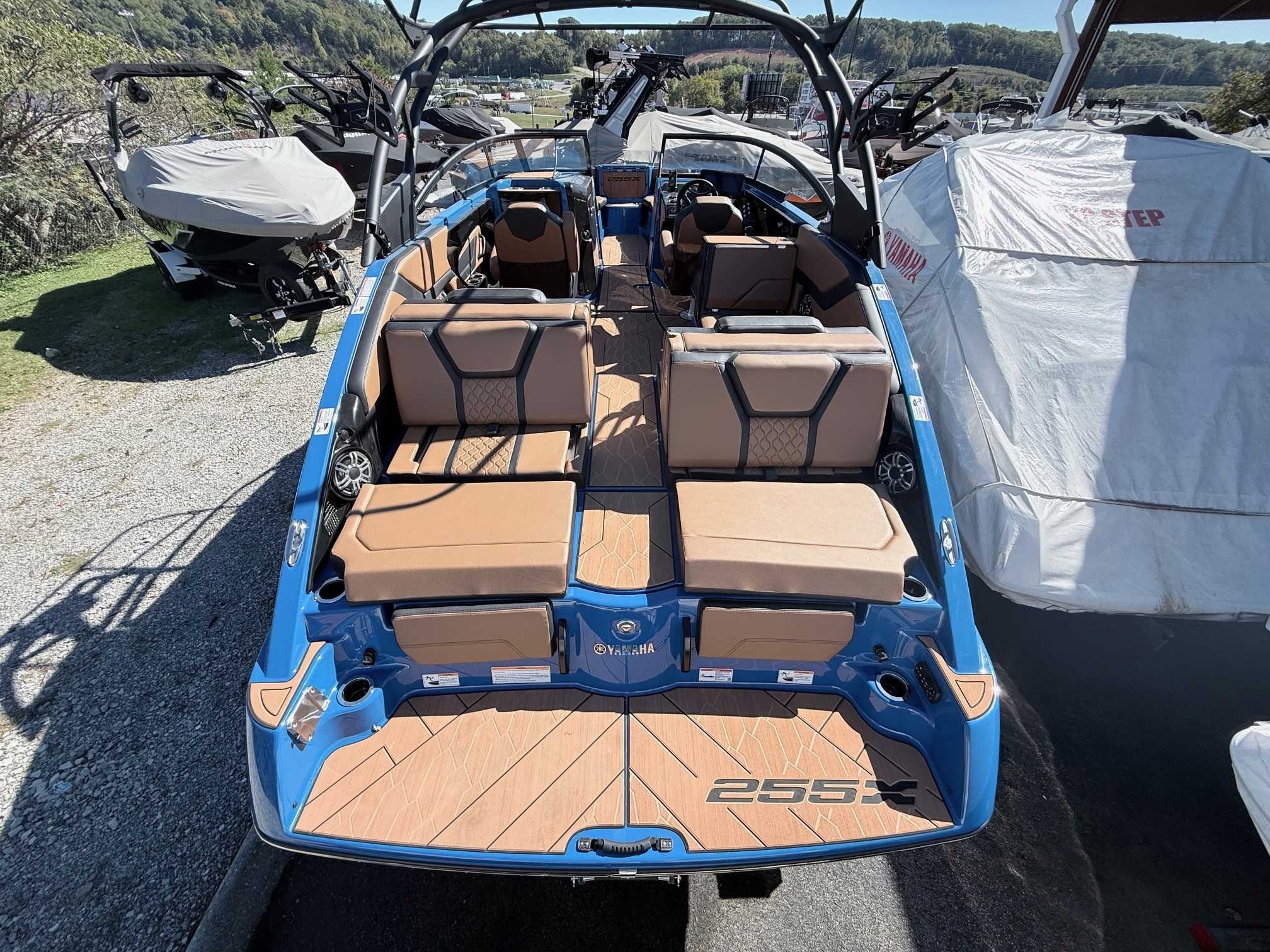 Yamaha Boats 255XD