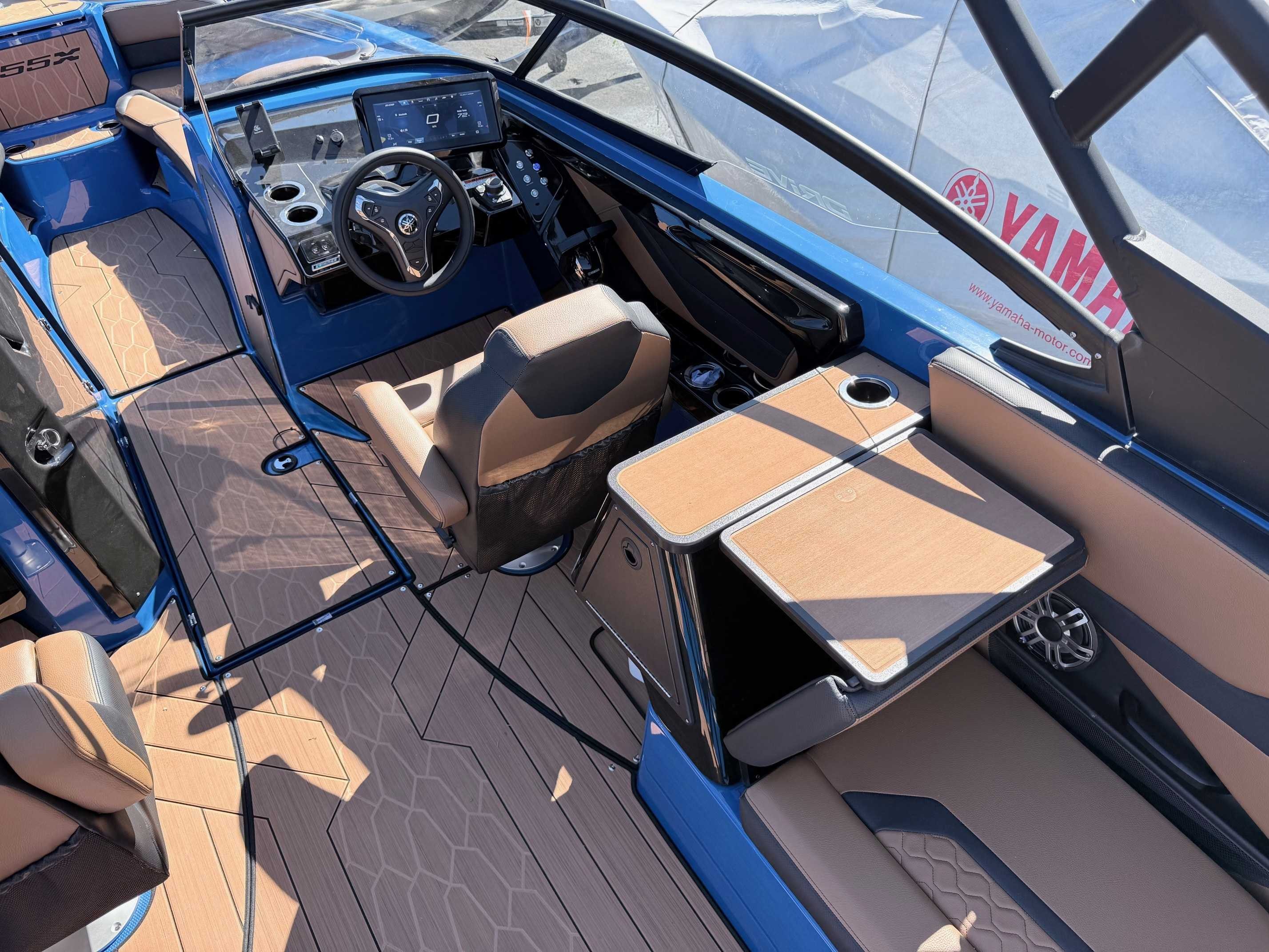 Yamaha Boats 255XD