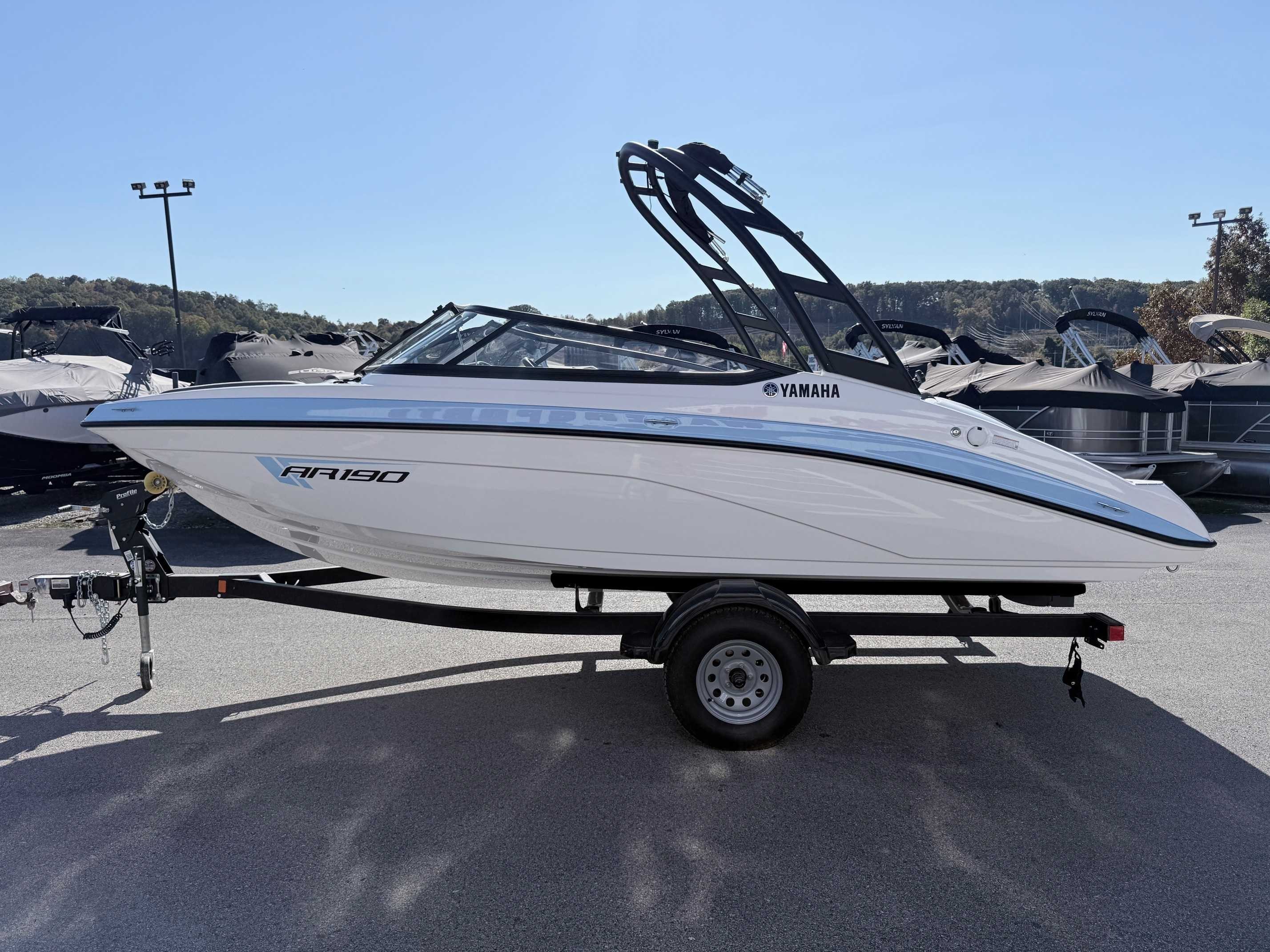 Yamaha Boats AR190