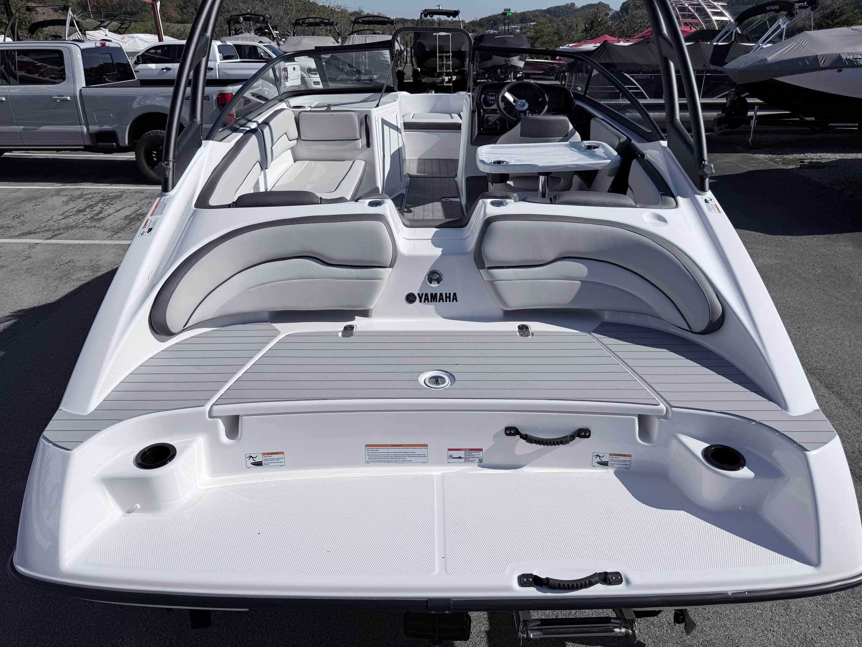 Yamaha Boats AR190