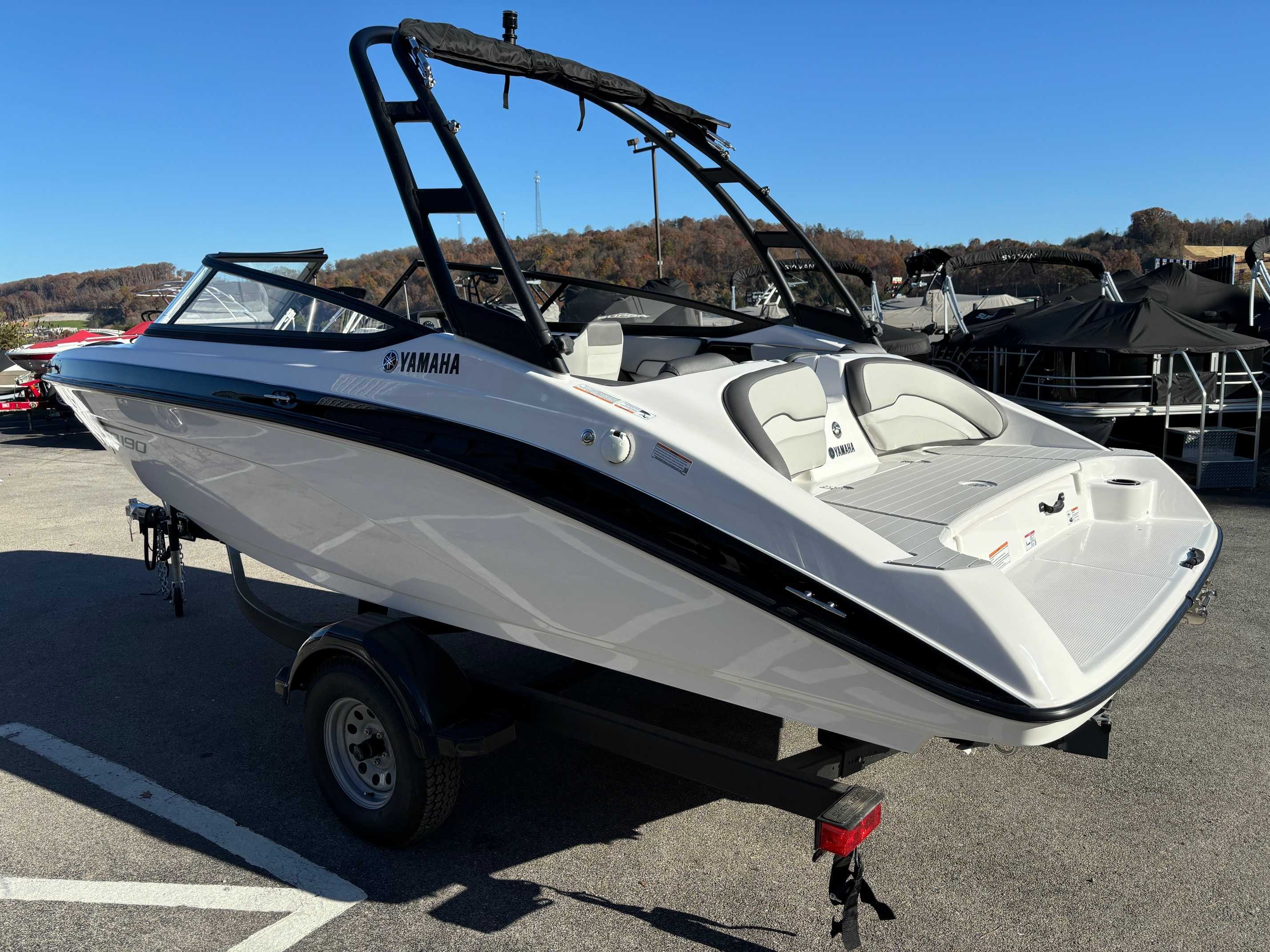 Yamaha Boats AR190