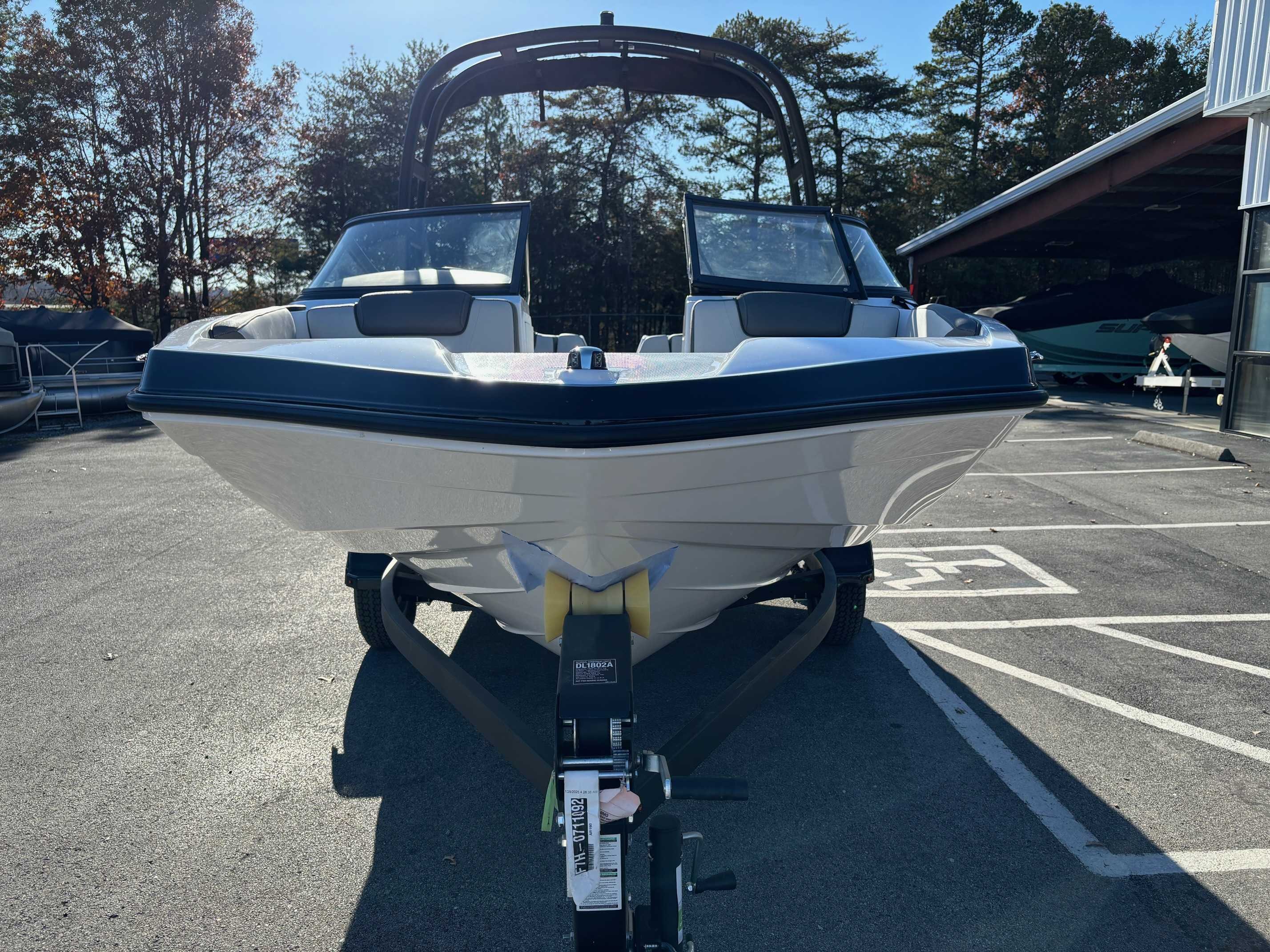 Yamaha Boats AR190